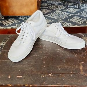 Women's vans. White canvas, Old Skool. Size 9.5.